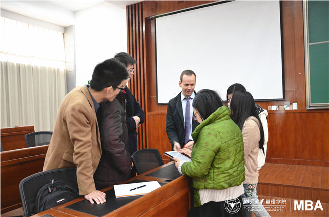 从乐高集团案例解读国际化和全球化对商业的影响