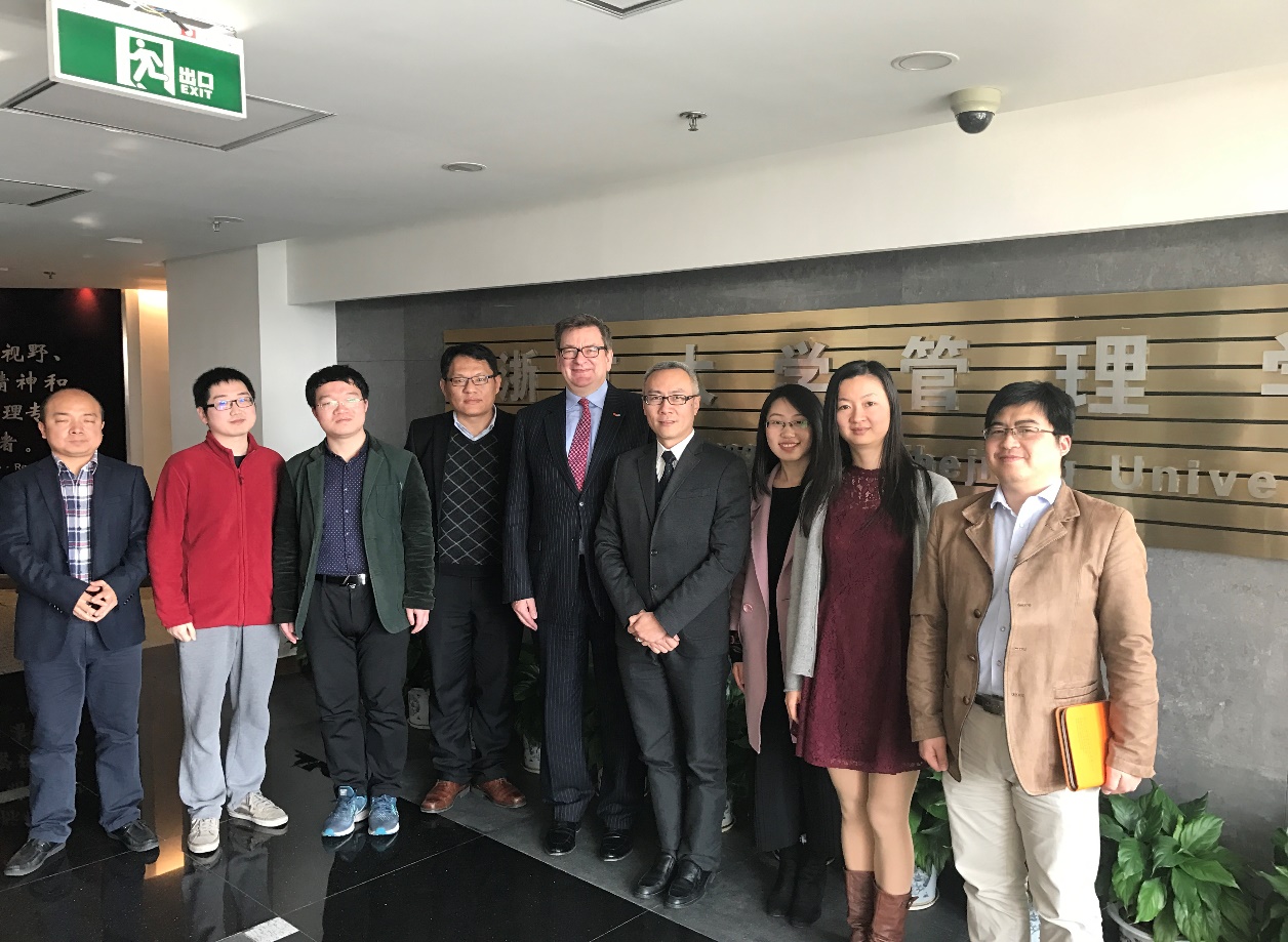 国际会计师公会（AIA）全球总裁Philip Turnbull一行访问管理学院